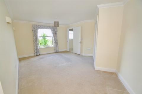 2 bedroom flat for sale, Wimborne