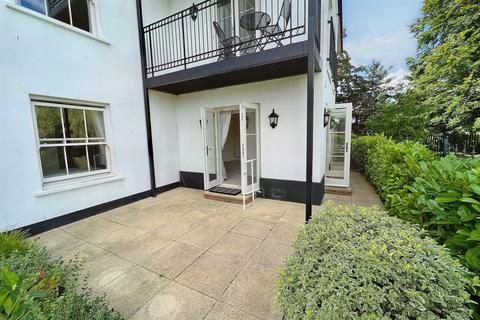 2 bedroom flat for sale, Wimborne