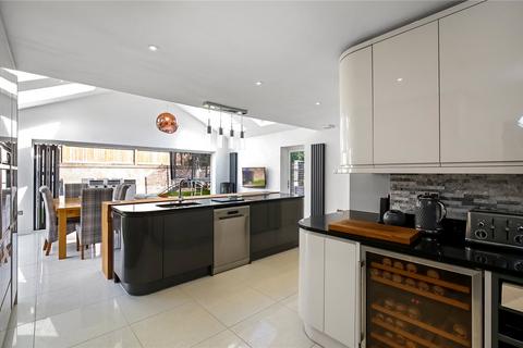 15 Loader Close, Kings Worthy, Winchester, SO23 7TF