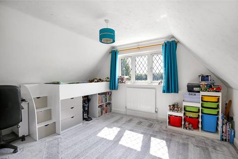 15 Loader Close, Kings Worthy, Winchester, SO23 7TF
