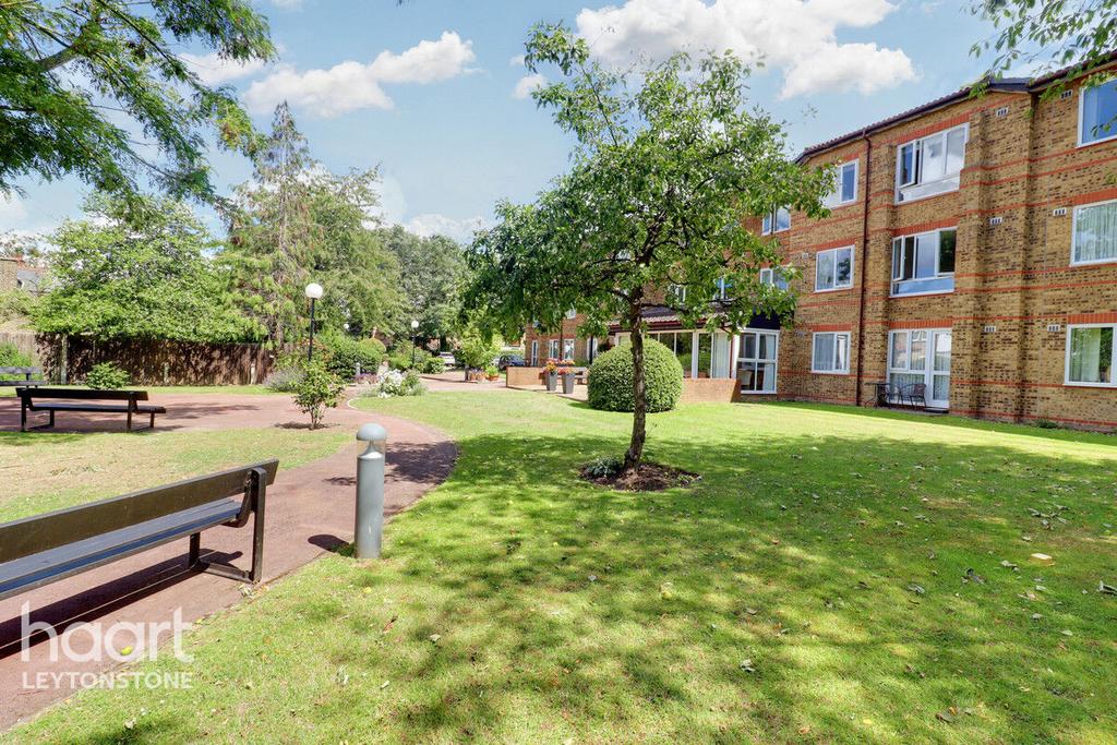 Cambridge Road, London 1 bed retirement property for sale £190,000