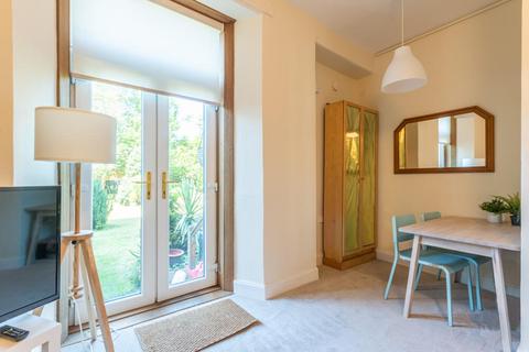 undefined, 2405L Roseburn Street, Edinburgh, EH12 5PR
