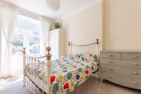 undefined, 2405L Roseburn Street, Edinburgh, EH12 5PR