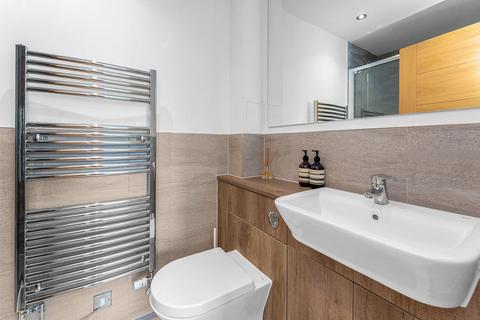 Flat 13, 6 Hatters Lane, Edinburgh, EH7 4GX
