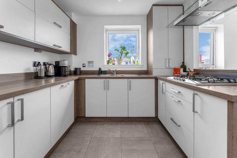 Flat 13, 6 Hatters Lane, Edinburgh, EH7 4GX