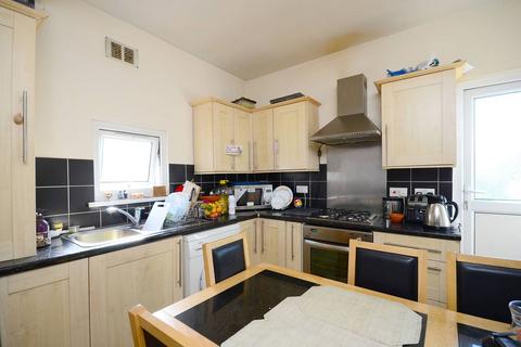 2 bedroom maisonette for sale, Brightwell Crescent, Tooting Graveney, London, SW17