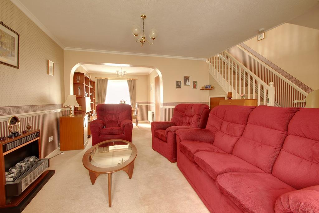 Allen Drive, Shepton Mallet, BA4 3 bed detached house for sale £315,000