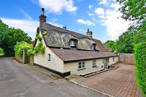 4 bedroom detached house for sale - Shuart Lane, St Nicholas At Wade, Birchington, Kent
