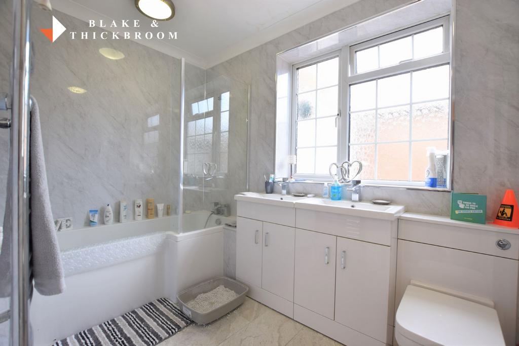 Ground floor bathroom