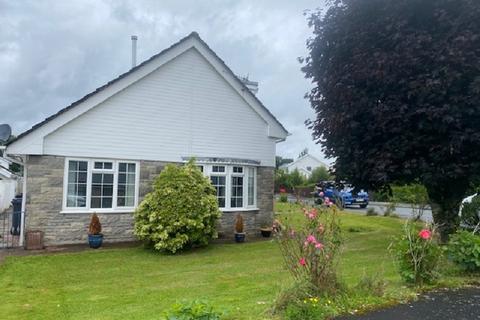 4 bedroom detached bungalow for sale - Tawe Park, Ystradgynlais, Swansea.