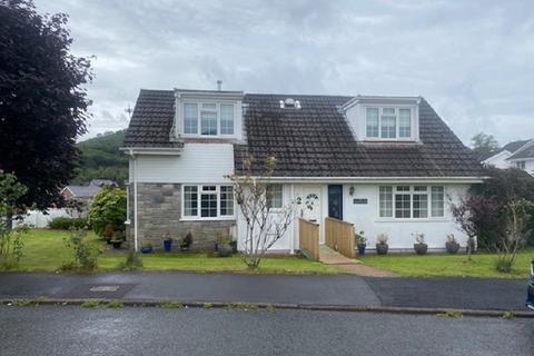 4 bedroom detached bungalow for sale - Tawe Park, Ystradgynlais, Swansea.