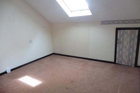 2 bedroom flat for sale, Sea Front, Hayling Island, Hampshire