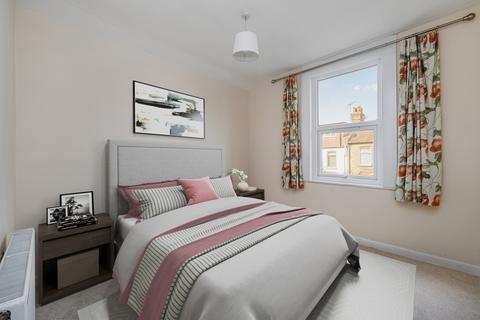 8a Laurel Gardens, London, W7 3JG
