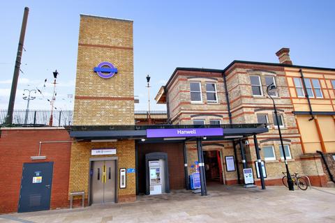 8a Laurel Gardens, London, W7 3JG