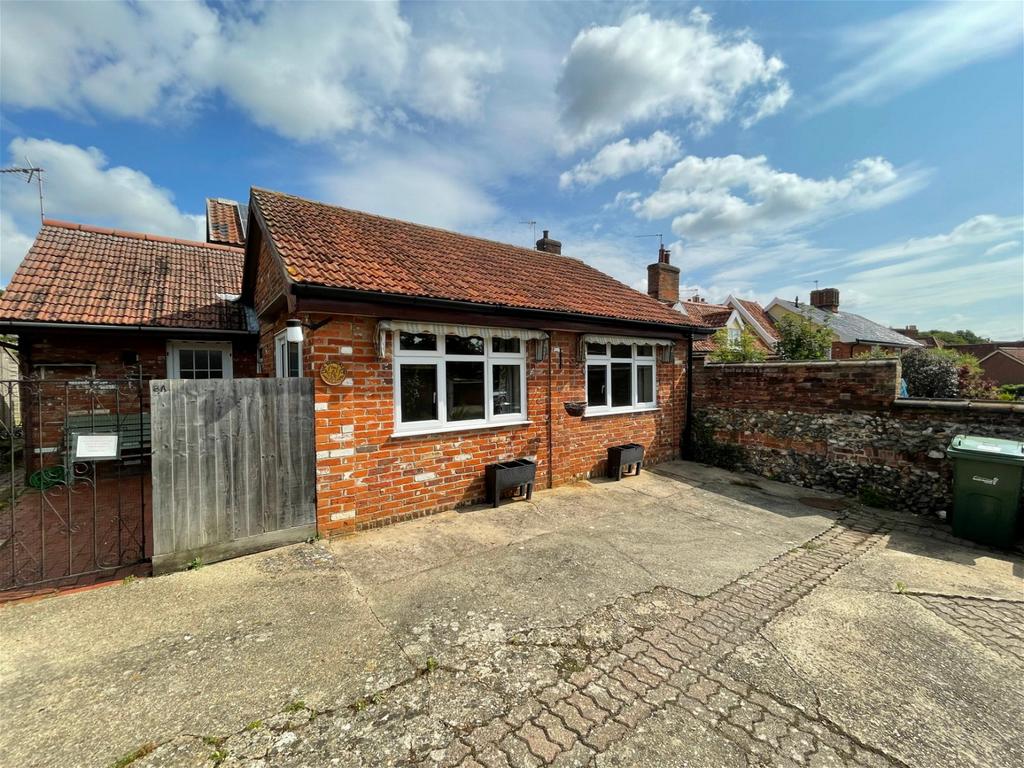 Old Chapel Yard, Harleston, Norfolk... 2 bed detached bungalow £220,000