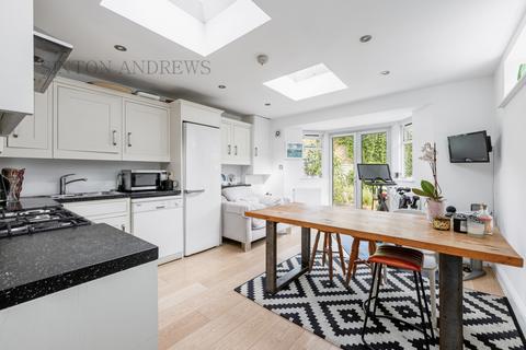 24 Mountfield Road, London, W5 2NG