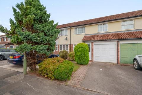 31 Auklet Close, Basingstoke, RG22 5JS
