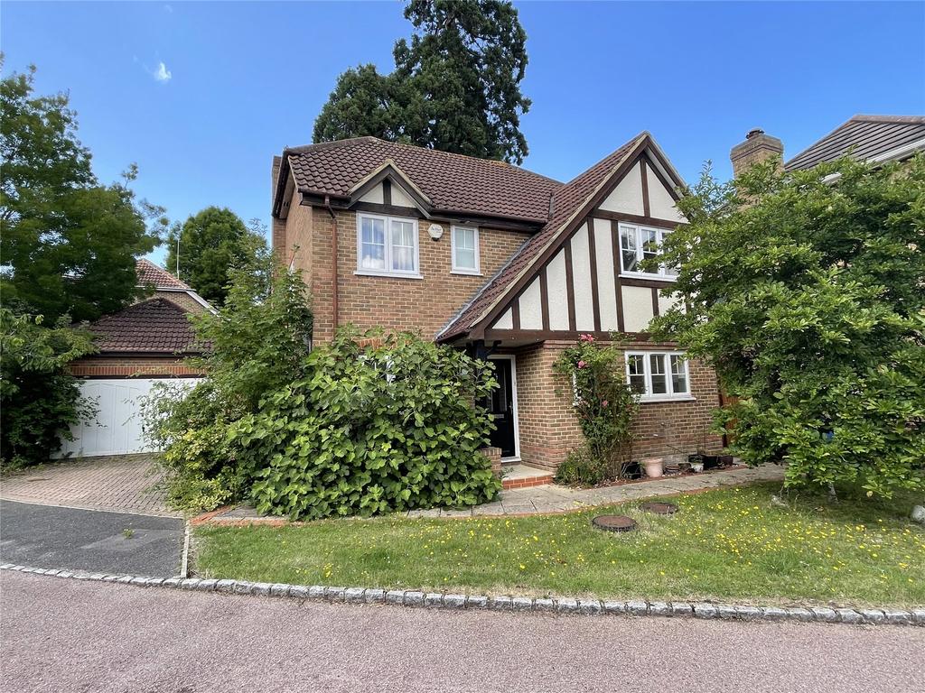 Innings Lane, Warfield, Berkshire, RG42 4 bed detached house for sale