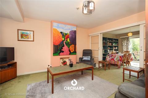 37 Edinburgh Drive, Ickenham, Uxbridge, UB10 8QZ