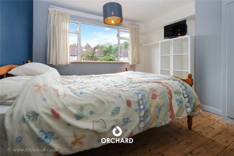 37 Edinburgh Drive, Ickenham, Uxbridge, UB10 8QZ