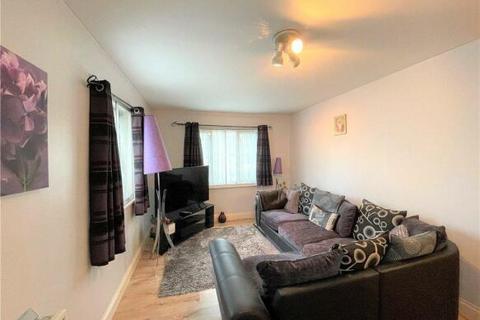 2 bedroom flat for sale, Marchside Close, Hounslow, TW5