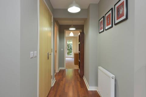 Flat 2, 2 Thorntreeside, Edinburgh, EH6 8FB