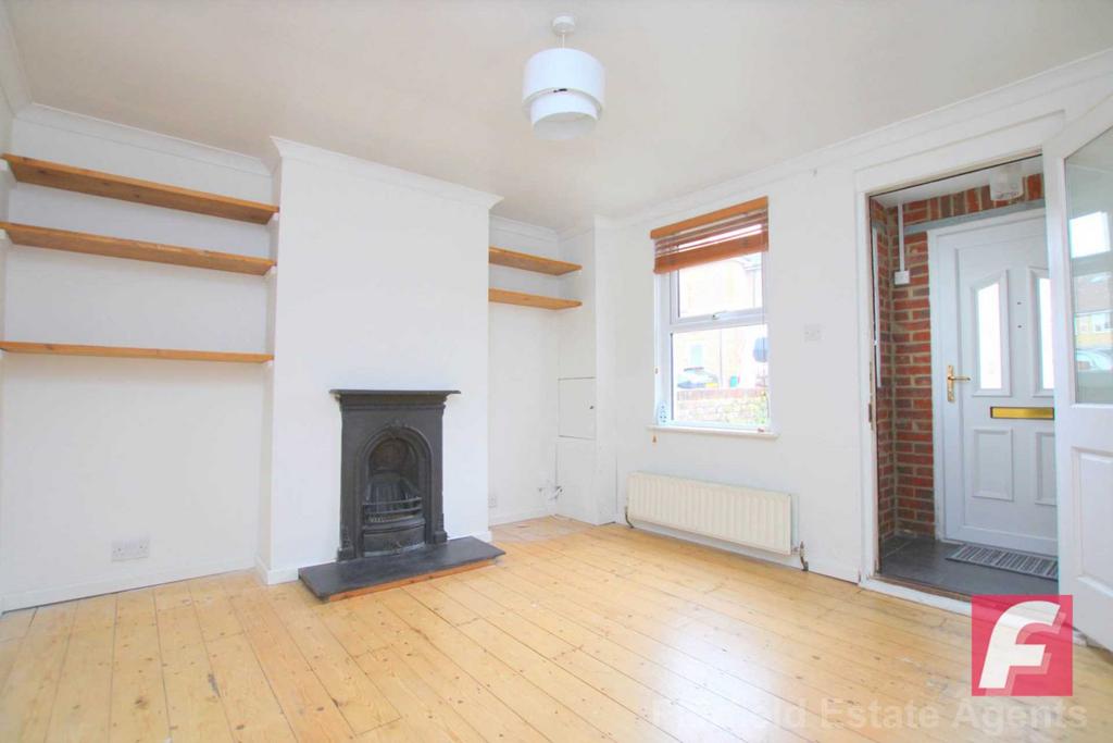 Breakspear Road, Abbots Langley, WD5 2 bed terraced house £385,000