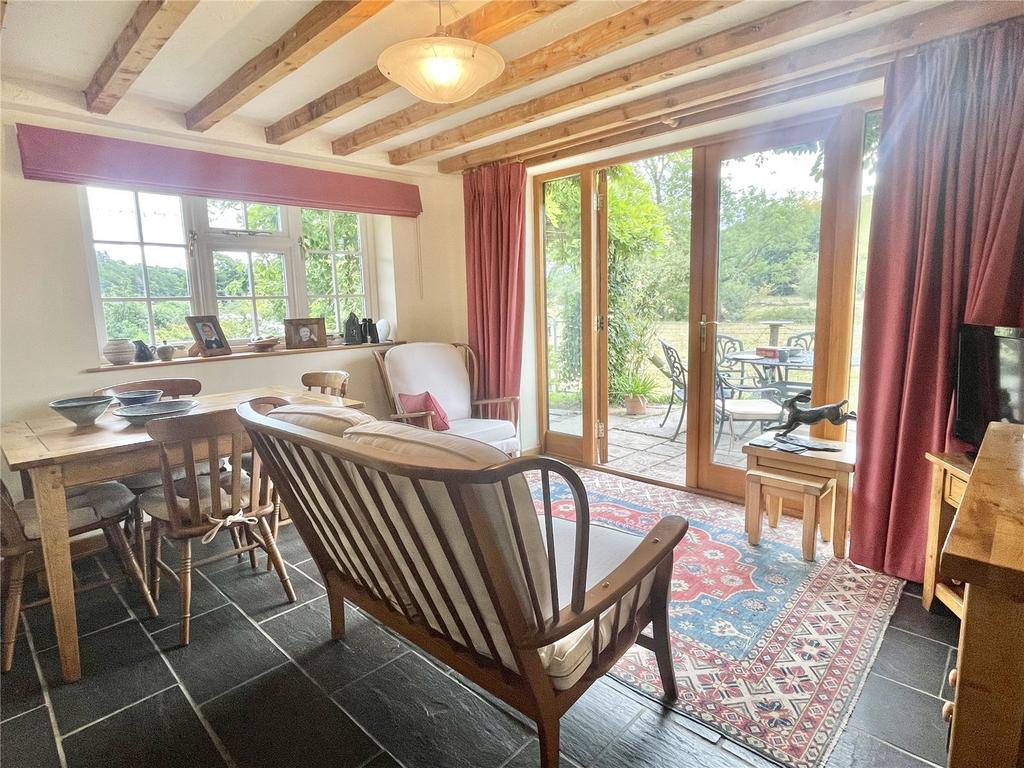PenyBont, Oswestry, Shropshire, SY10 3 bed detached house for sale