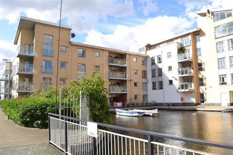 3 bedroom apartment for sale, Lockside Marina, Chelmsford