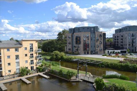 3 bedroom apartment for sale, Lockside Marina, Chelmsford