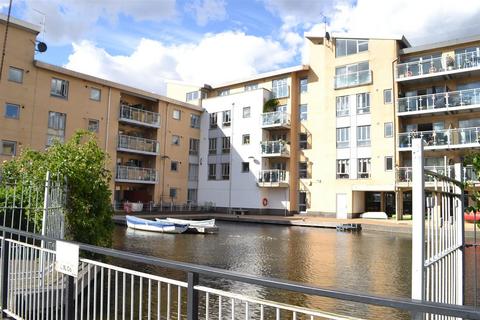 undefined, Lockside Marina, CM2