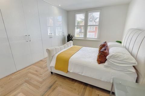 Flat 1, 3 Bryanstone Road, Bournemouth, BH3 7JE