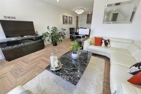 Flat 1, 3 Bryanstone Road, Bournemouth, BH3 7JE