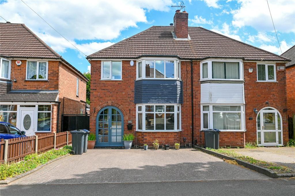 Mavis Road, Northfield, Birmingham, B31 3 bed semidetached house £