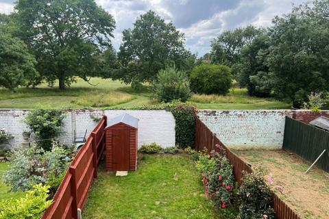 63 Barry Road, Northampton, NN1 5JS
