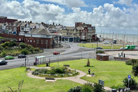 7 bedroom terraced house for sale, Willshaw Road, Blackpool, FY2