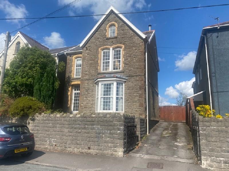 Gwilym Road, Cwmllynfell, Swansea. 3 bed detached house for sale £285,000