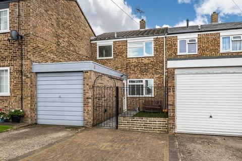 2 bedroom terraced house to rent, Orchard Close,  Stoke Mandeville,  HP22