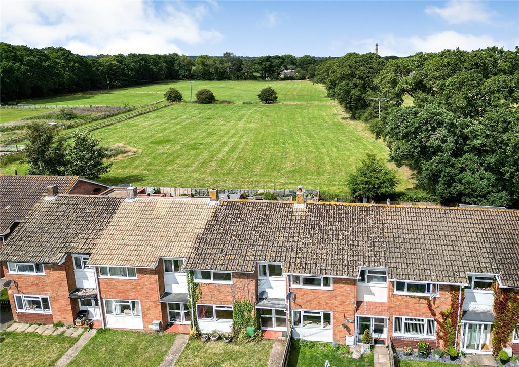 Sheldrake Gardens, Hordle, Lymington... 3 bed terraced house £329,950