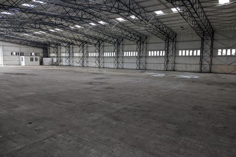Distribution warehouse to rent, Lathalmond, Dunfermline KY12