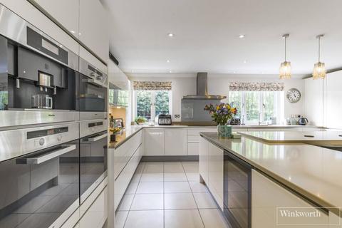 6 bedroom detached house for sale, Charters Road, Sunningdale, Berkshire, SL5