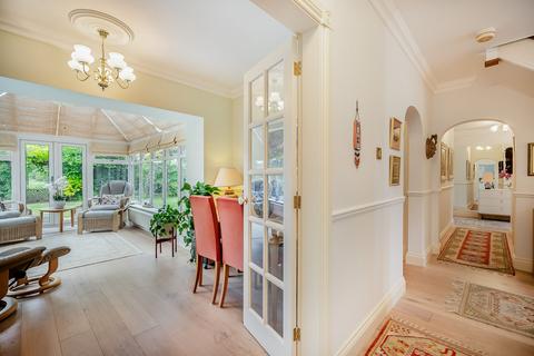 18 Belfry Lane, Collingtree, Northampton, NN4 0PB