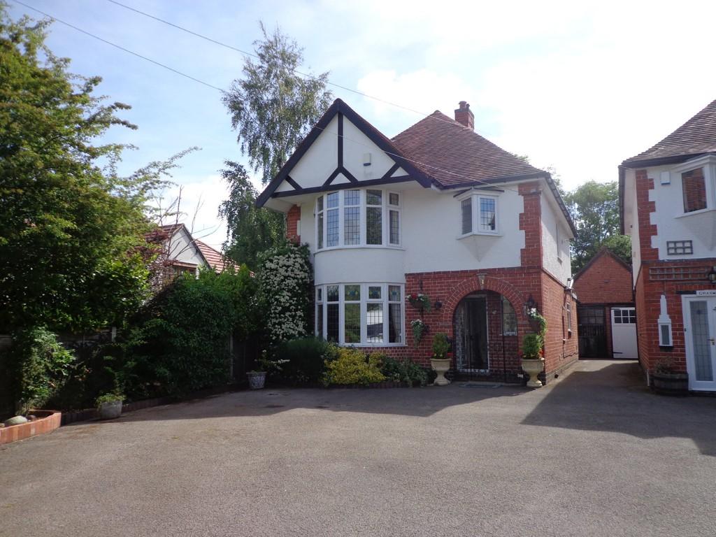 Eastcote Lane, Hampton In Arden 3 bed detached house £485,000