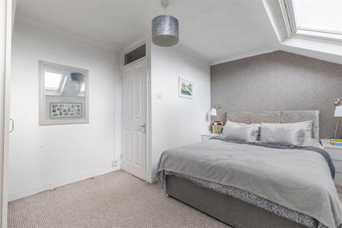 5 Gara Close, Swindon Village, Cheltenham, GL51 9TW