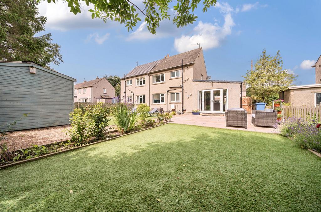 Neville Road, Gargrave, Skipton, North Yorkshire, BD23 2 bed semi