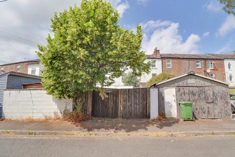 5 bedroom house for sale, Victoria Road, Woolston