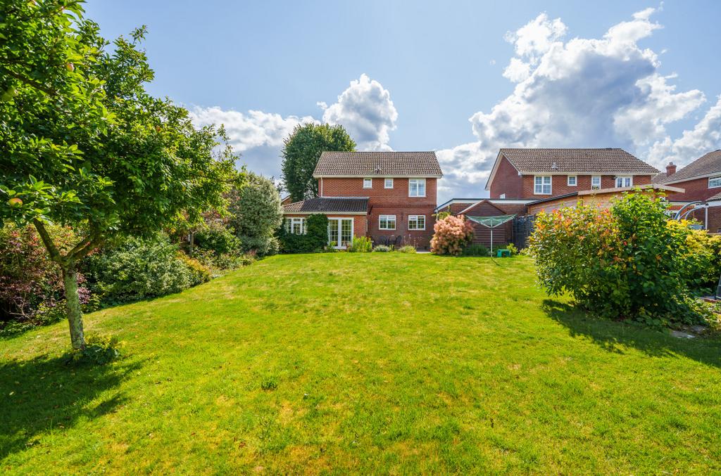 Hearne Gardens, Shirrell Heath, Southampton, Hampshire, SO32 4 bed