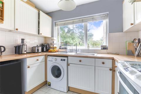 Flat 3, Lesley Court, 2 Harcourt Road, Wallington, SM6 8AZ