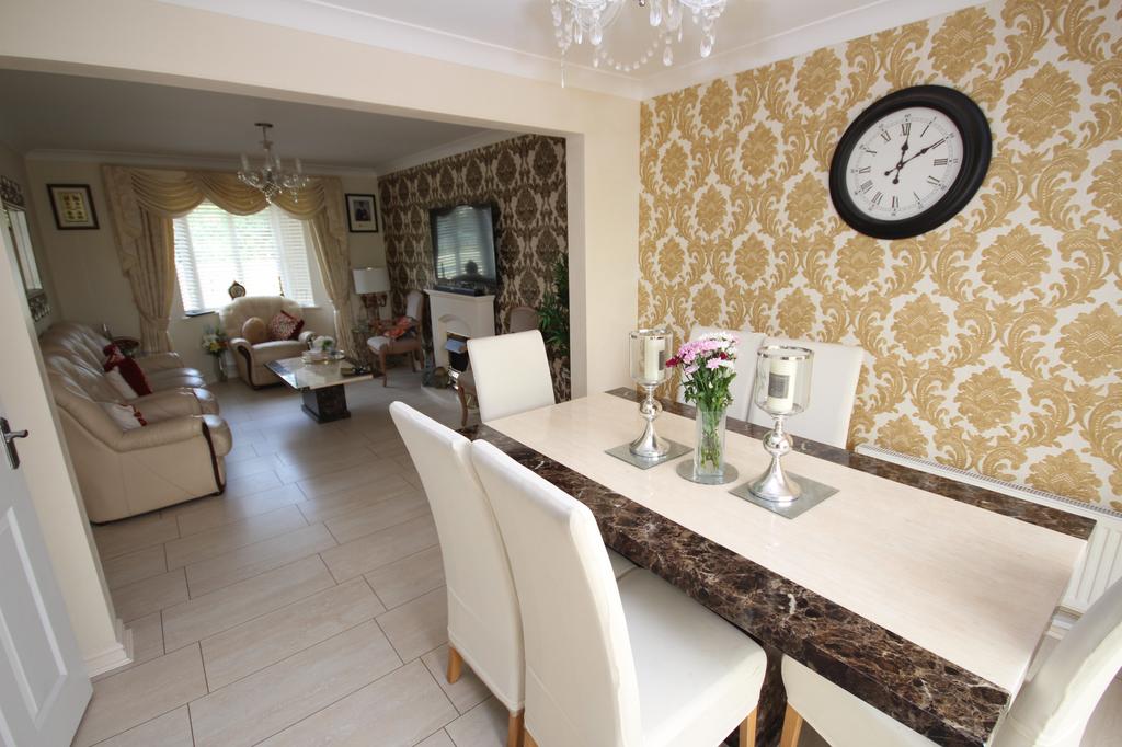 Barley Road, Edgbaston, B16 4 bed detached house £1,750 pcm (£404 pw)