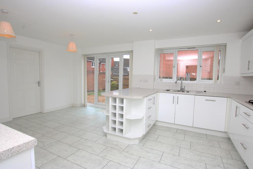 Binder Close, Higham Ferrers NN10 4 bed detached house to rent £1,800